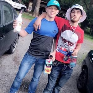 Meet your Posher, Derek